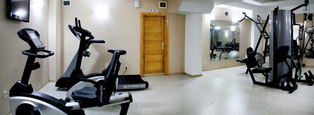 Adanava Hotel ภายนอก รูปภาพ