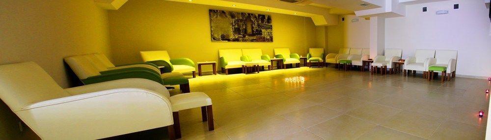 Adanava Hotel ภายนอก รูปภาพ